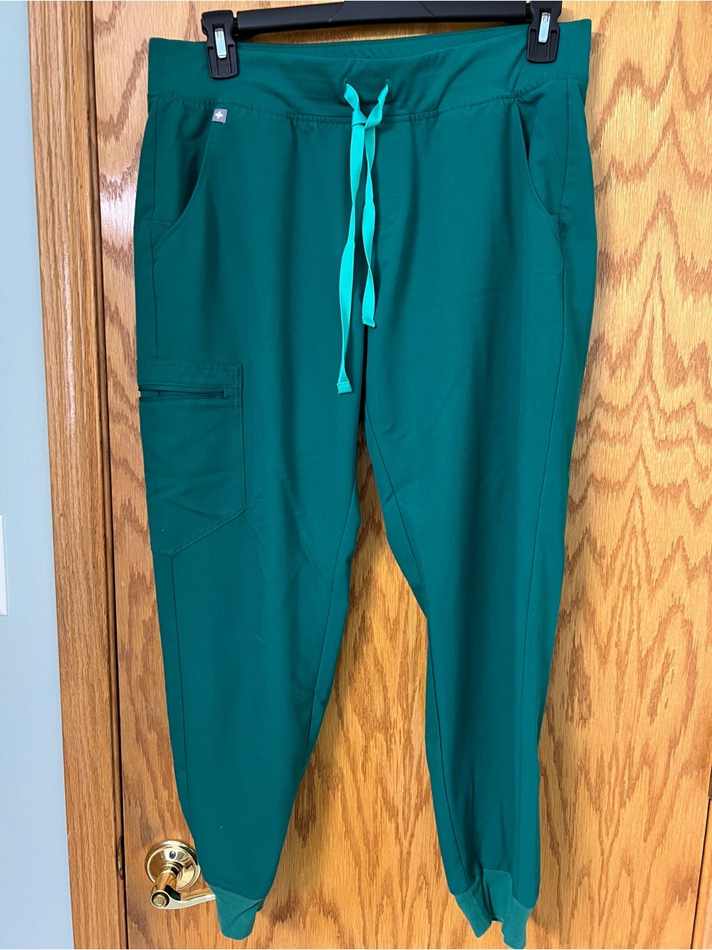 Figs Zamora Hunter Green L